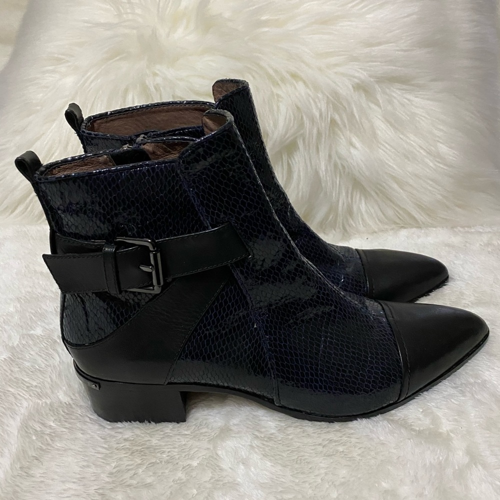Donald J Pliner Domo Blue Snakeskin Boots Size 8M
